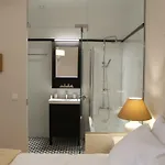 Διαμέρισμα Augusta Street 213 - 2 Dto