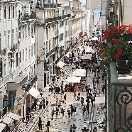 Апартаменти Augusta Street 213 - 2 Dto