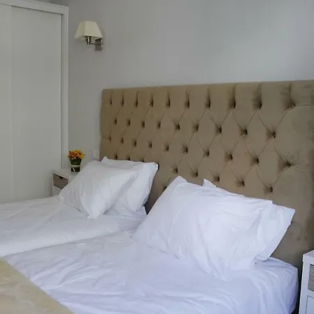 Διαμέρισμα Augusta Street 213 - 2 Dto *